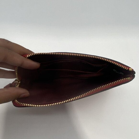 EUC Coach Wristlet with COA - Picture 6 of 6